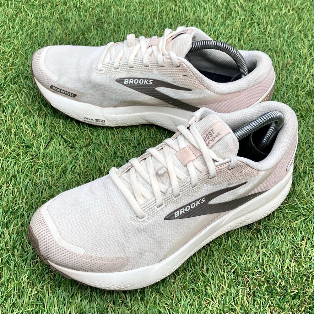 BROOKS GHOST 16 - Women's Athletic Shoes - SIZE 10B